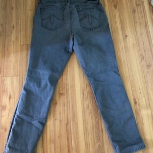 Level 99 Petite Jeans